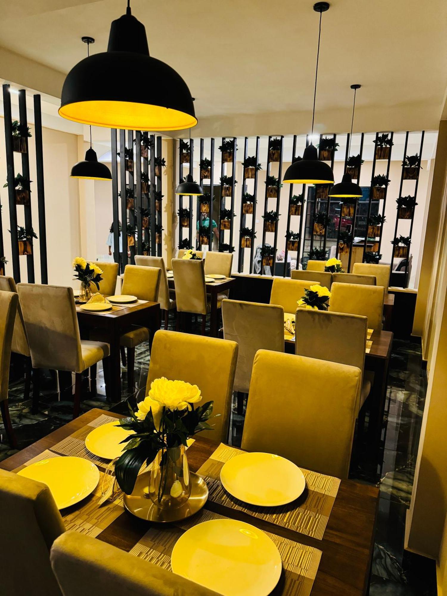 Royal Bliss Hotel נוארה אליה מראה חיצוני תמונה
