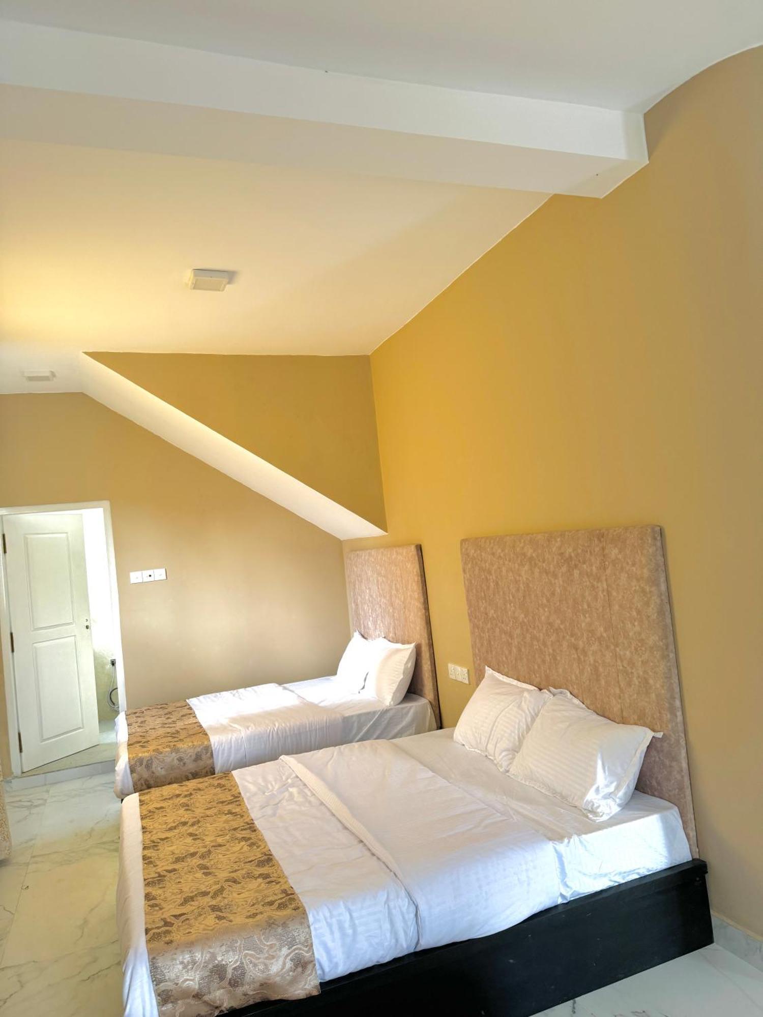 Royal Bliss Hotel נוארה אליה מראה חיצוני תמונה