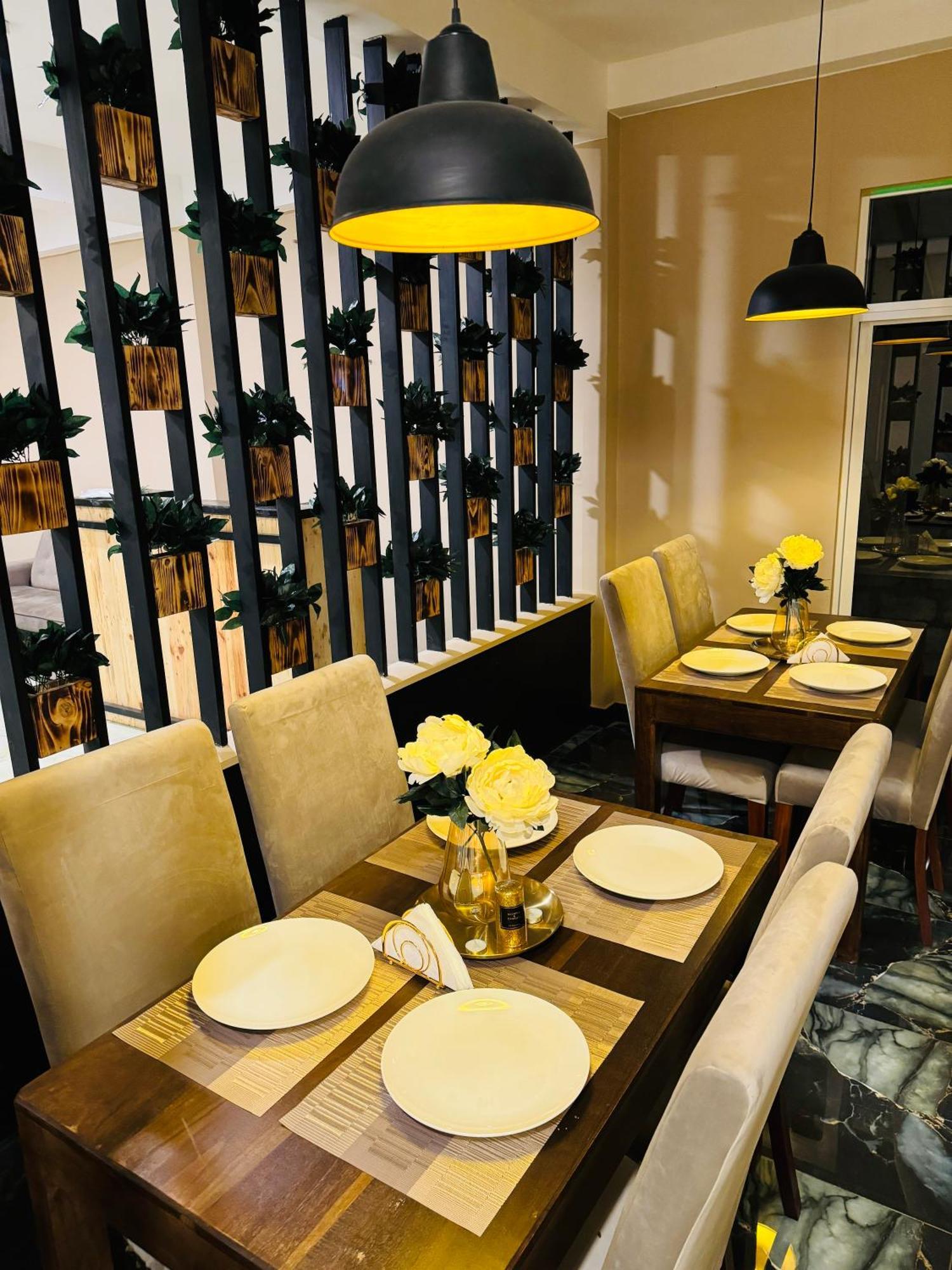 Royal Bliss Hotel נוארה אליה מראה חיצוני תמונה